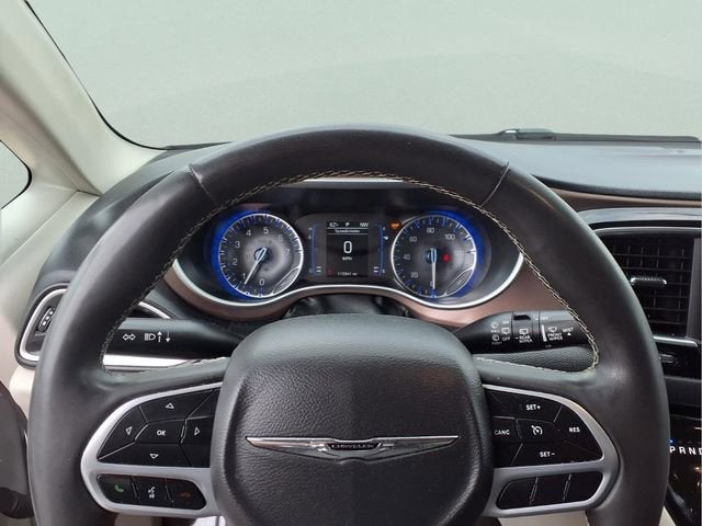 2024 Chrysler Voyager LX