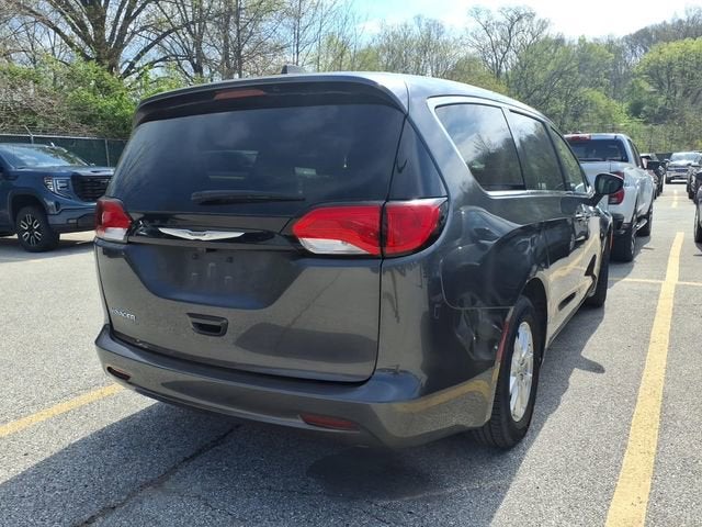 2023 Chrysler Voyager LX