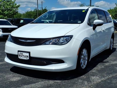 2023 Chrysler Voyager LX