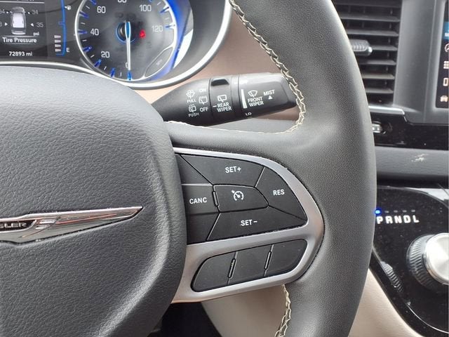 2023 Chrysler Voyager LX