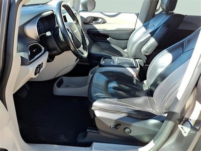 2020 Chrysler Pacifica Touring L Plus