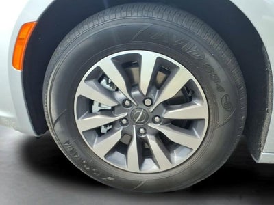 2024 Chrysler Pacifica Hybrid Select