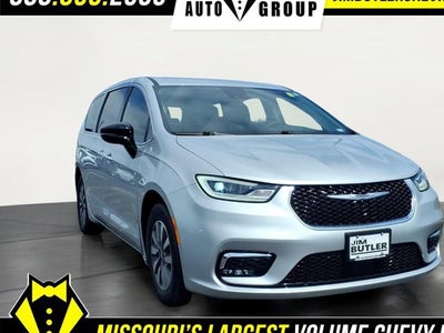 2024 Chrysler Pacifica Hybrid Select