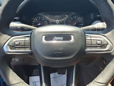 2023 Jeep COMPASS LATITUD Y