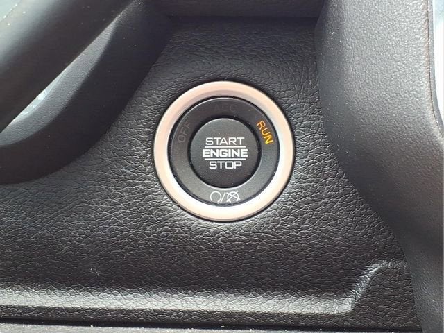 2023 RAM 3500 Laramie Crew Cab 4x4 8' Box
