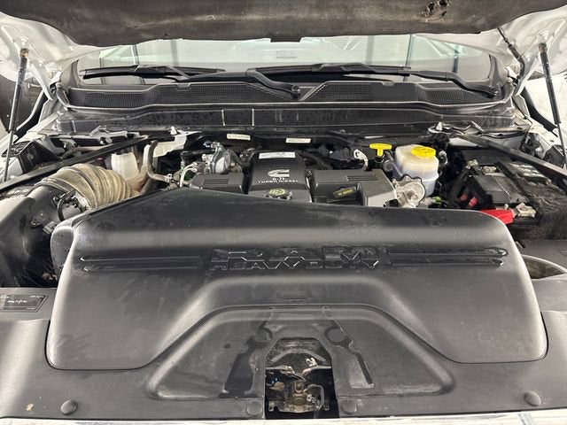 2023 RAM 3500 Tradesman Crew Cab 4x4 8' Box