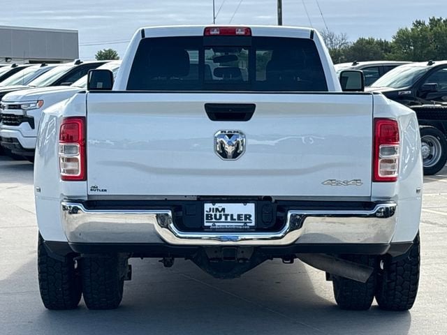 2023 RAM 3500 Tradesman Crew Cab 4x4 8' Box