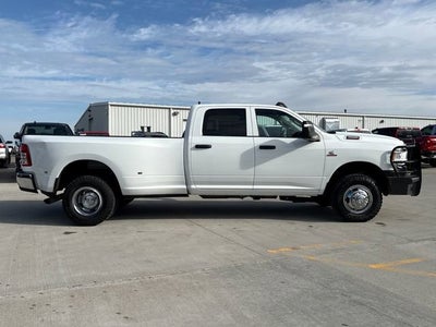 2023 RAM 3500 Tradesman Crew Cab 4x4 8' Box
