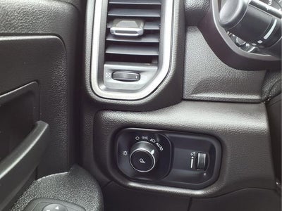 2022 RAM 2500 Tradesman Crew Cab 4x4 6'4" Box