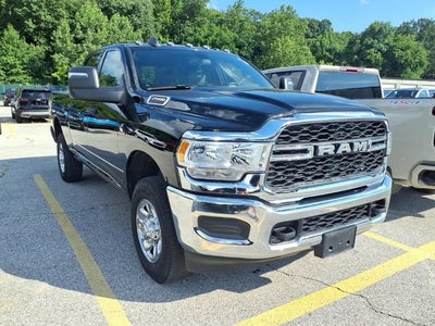 2023 RAM 2500 Tradesman Crew Cab 4x4 6'4" Box