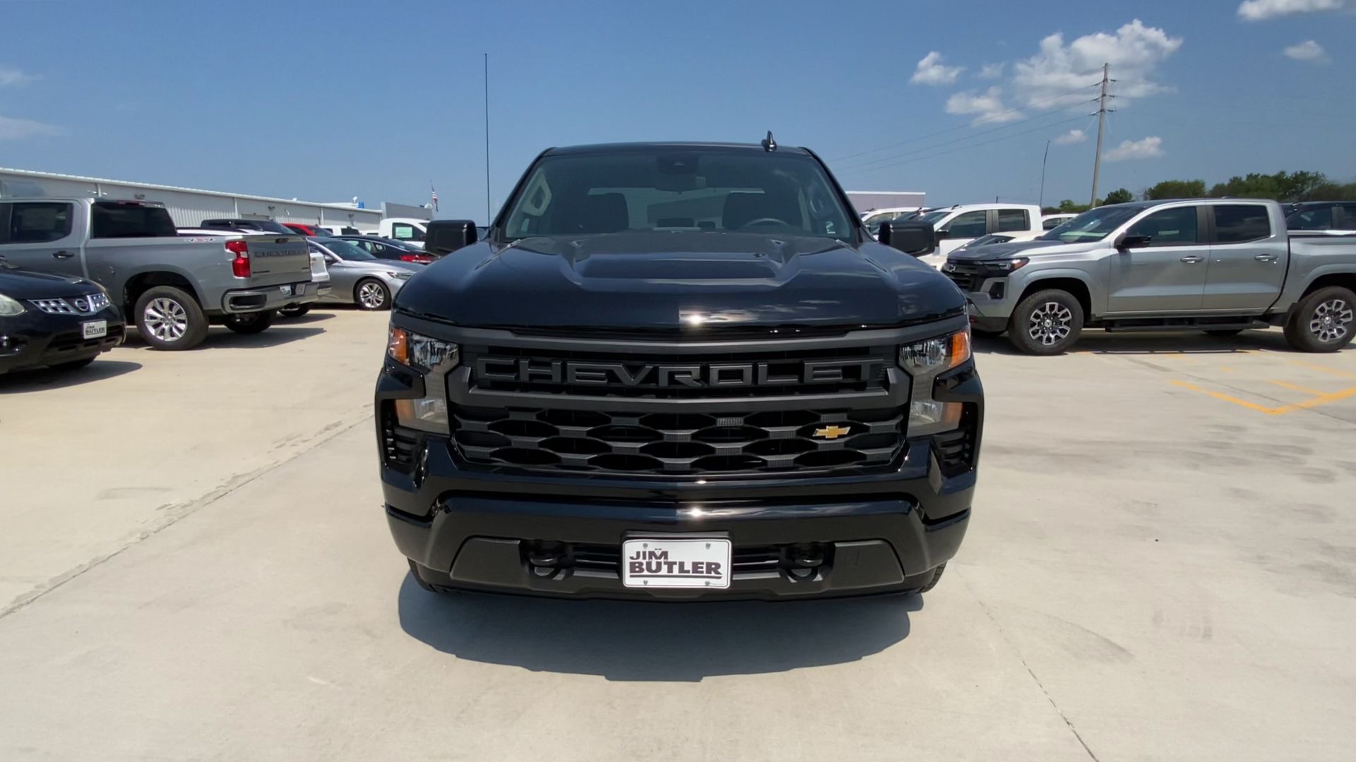 2025 Chevrolet Silverado 1500 Custom