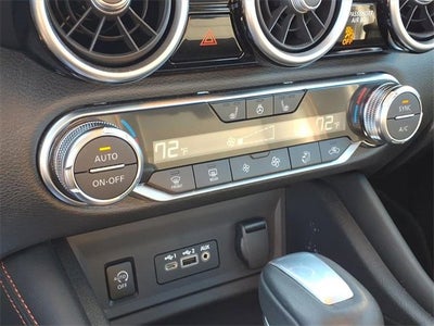 2024 Nissan Sentra SR Xtronic CVT