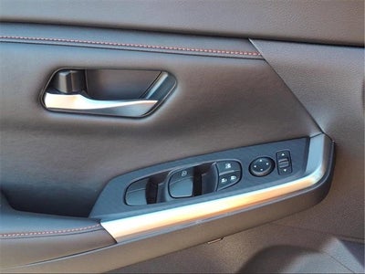 2024 Nissan Sentra SR Xtronic CVT