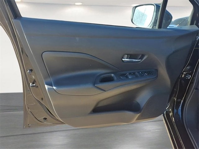 2023 Nissan Versa SV