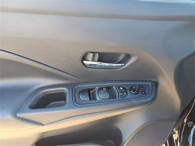 2023 Nissan Versa SV