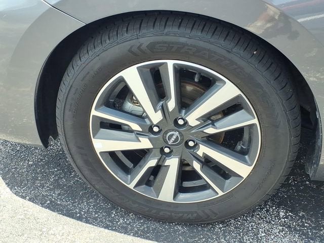 2024 Nissan Versa SV