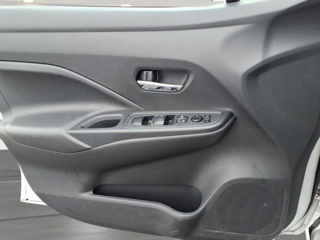 2023 Nissan Versa SV