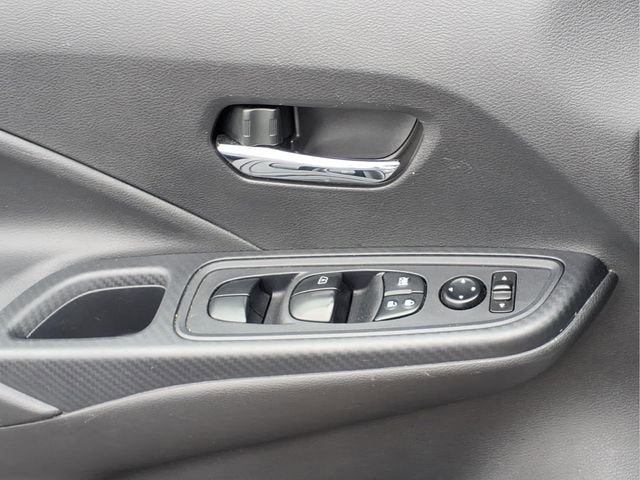 2023 Nissan Versa SV