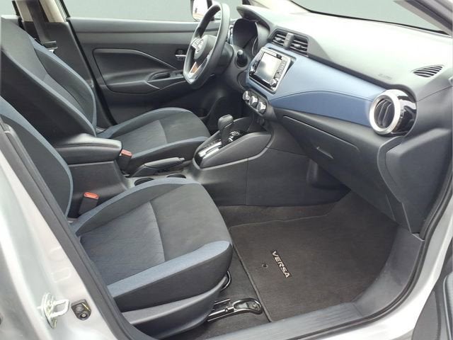 2023 Nissan Versa SV