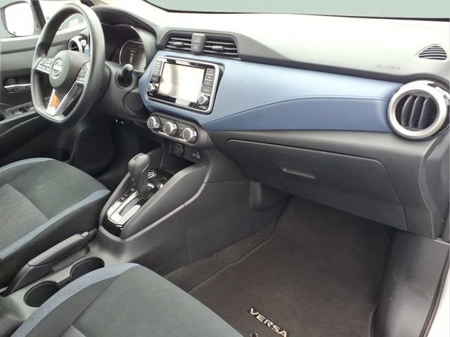 2023 Nissan Versa SV