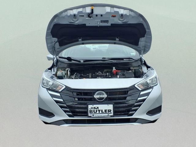 2023 Nissan Versa SV