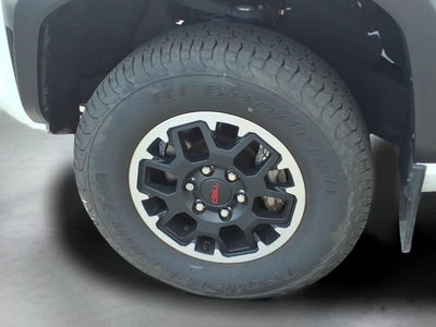 2024 Toyota Tacoma 4WD SR5
