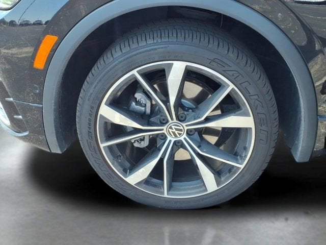 2023 Volkswagen Tiguan SEL R-Line