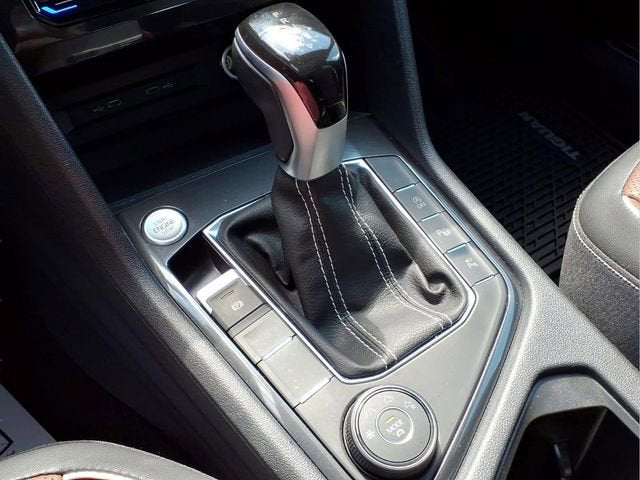 2023 Volkswagen Tiguan SEL R-Line