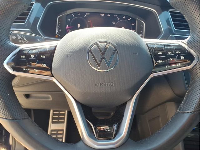 2023 Volkswagen Tiguan SEL R-Line