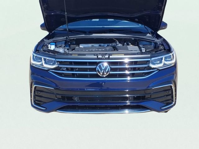 2023 Volkswagen Tiguan SEL R-Line
