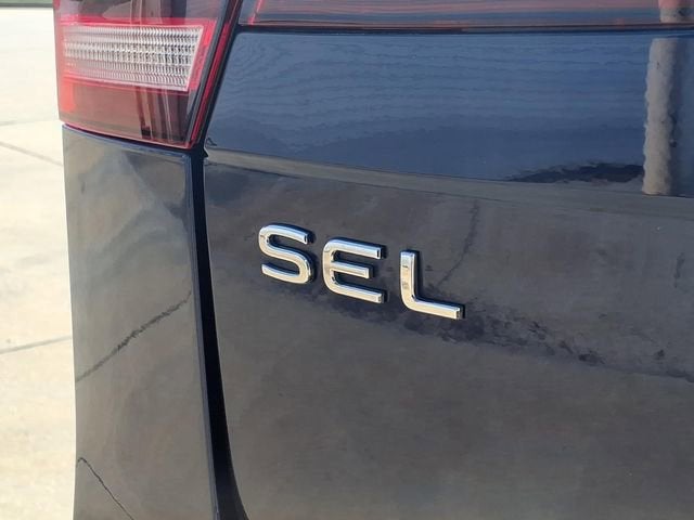 2023 Volkswagen Tiguan SEL R-Line