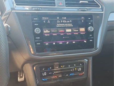 2023 Volkswagen Tiguan SEL R-Line