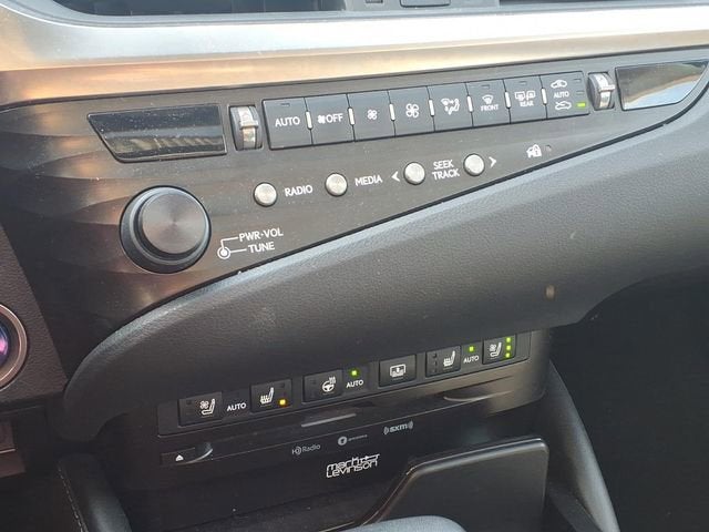 2020 Lexus ES ES 300h Luxury