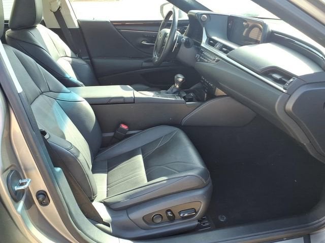 2020 Lexus ES ES 300h Luxury