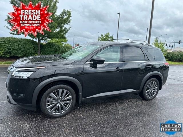 2022 Nissan Pathfinder SL