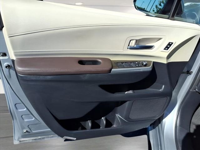 2023 Toyota Sienna Platinum