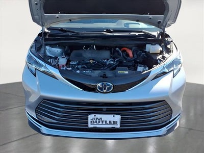 2023 Toyota Sienna Platinum