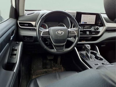 2023 Toyota Highlander Hybrid XLE