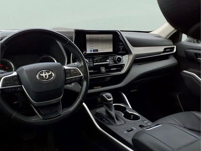 2023 Toyota Highlander Hybrid XLE