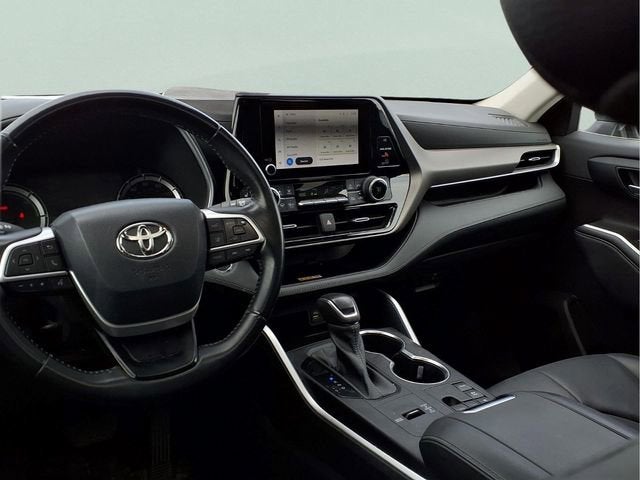 2023 Toyota Highlander Hybrid XLE