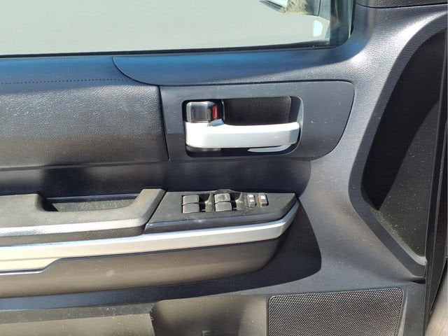 2015 Toyota Tundra SR5 5.7L V8