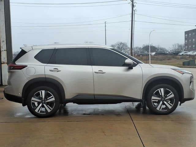 2025 Nissan Rogue SL