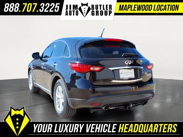 2017 INFINITI QX70 Y