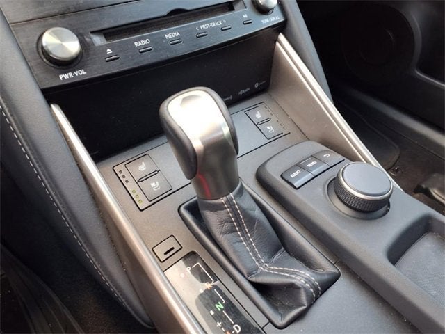 2017 Lexus IS 200t IS Turbo