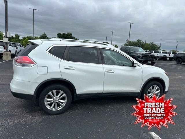 2016 Nissan Rogue SV