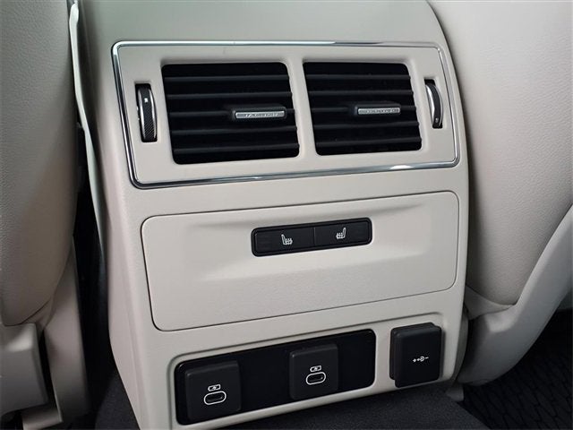 2024 Jaguar XF R-Dynamic SE P250 AWD Automatic