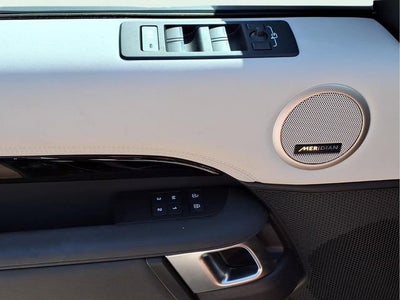 2025 Land Rover Discovery S