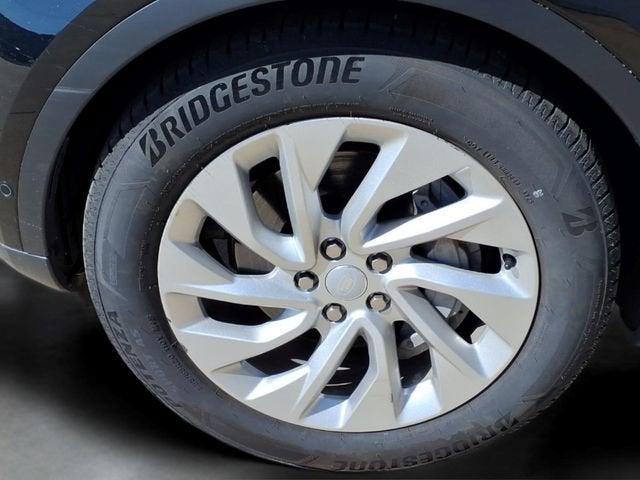 2025 Land Rover Discovery S