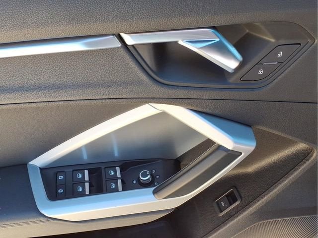 2020 Audi Q3 Premium 45 TFSI S line quattro Tiptronic