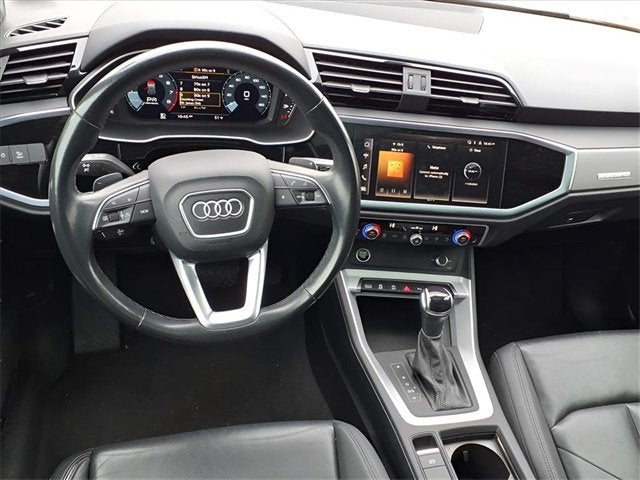 2023 Audi Q3 S line Premium